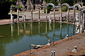 Villa Adriana - Canopo e Serapeo, uno dei complessi pi originali e spettacolari della villa. 